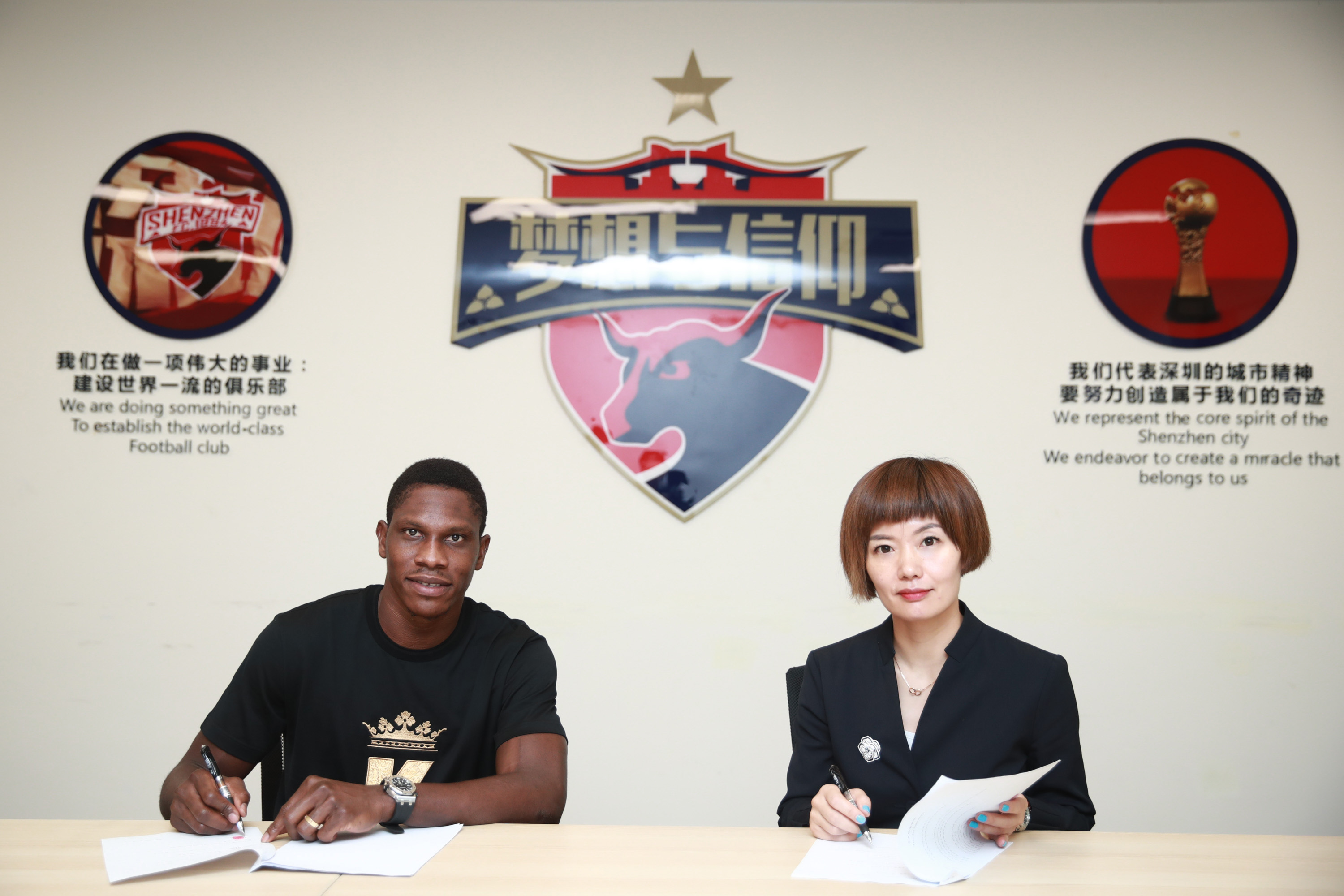 黑白直播网-包含深圳佳兆业赛场失意，遭遇困境的词条