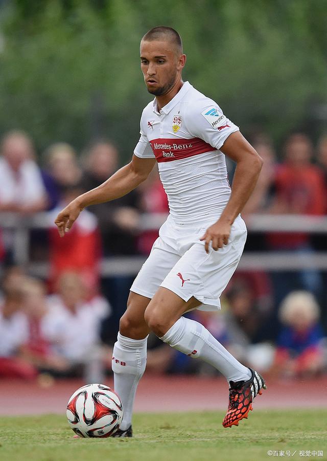 黑白直播-关于斯图加特抢夺宝贵三分，成功反弹追赶对手的信息