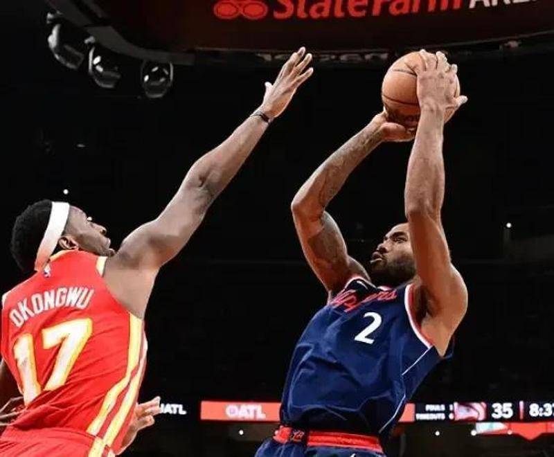 黑白直播nba在线观看-快船不敌雄鹿，伦纳德未能挽回颓势的简单介绍