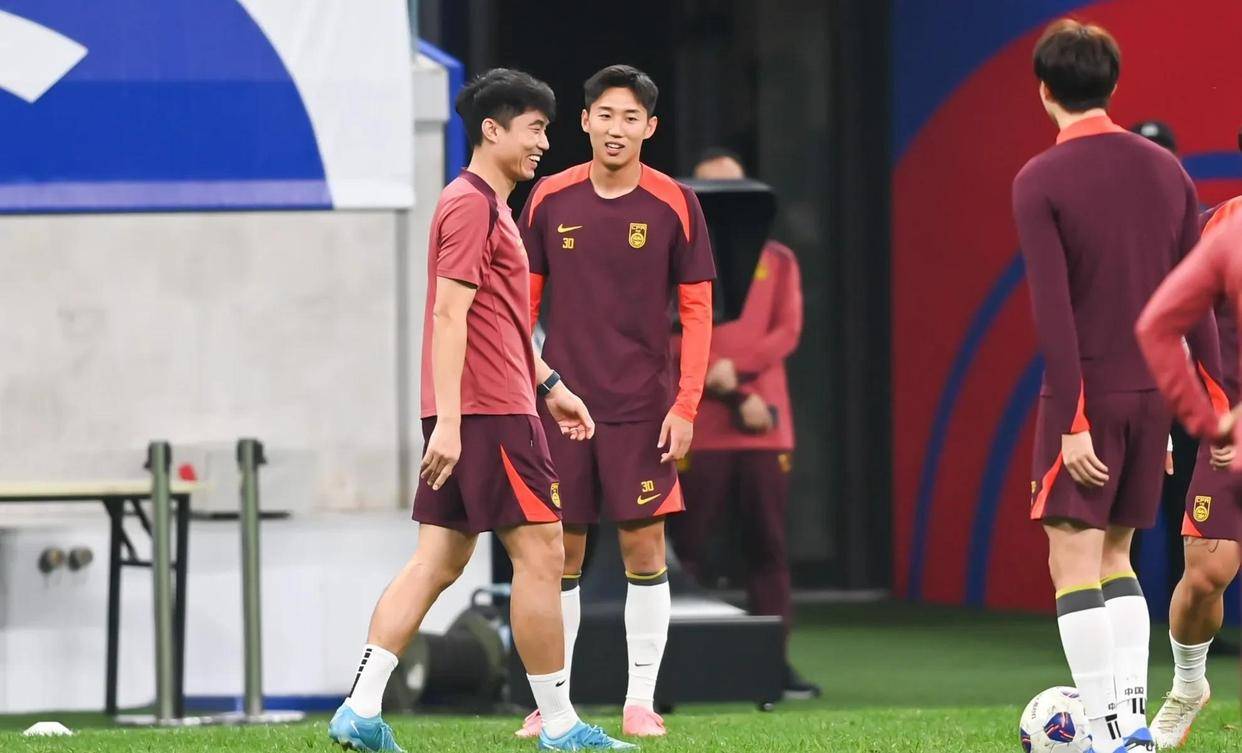 黑白直播-包含卡利亚里队员受伤情况稳定，待命复出的词条