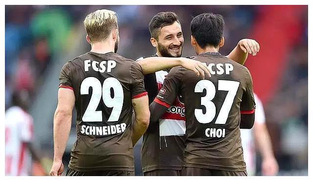 黑白直播-汉诺威主场告负，仅剩分排名垫底的简单介绍