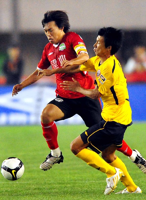 黑白直播免费体育直播-济南泉州取胜成都谢菲联，迎来胜利的简单介绍