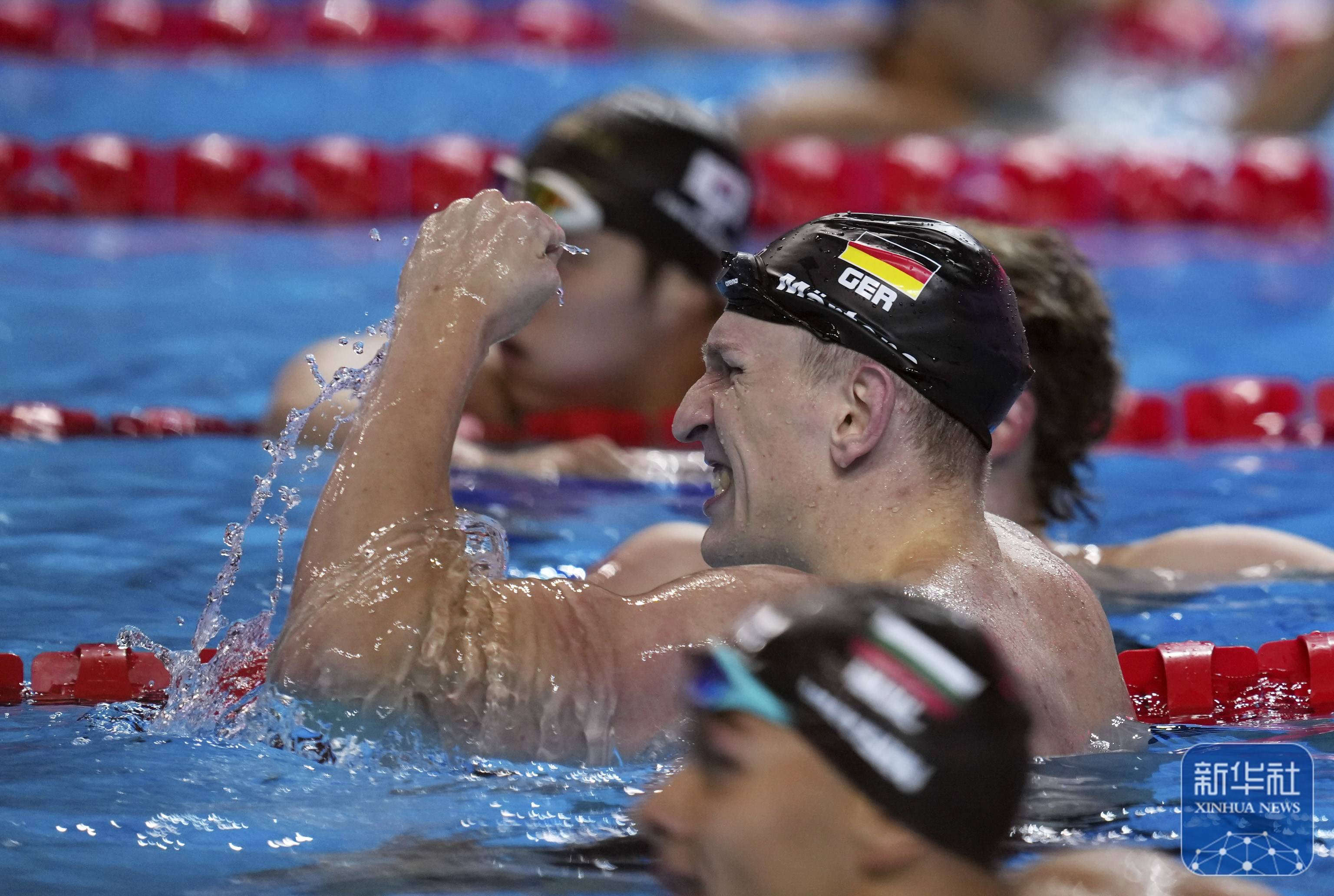 黑白直播免费体育直播-西班牙游泳选手在自由泳比赛中获得多项冠军