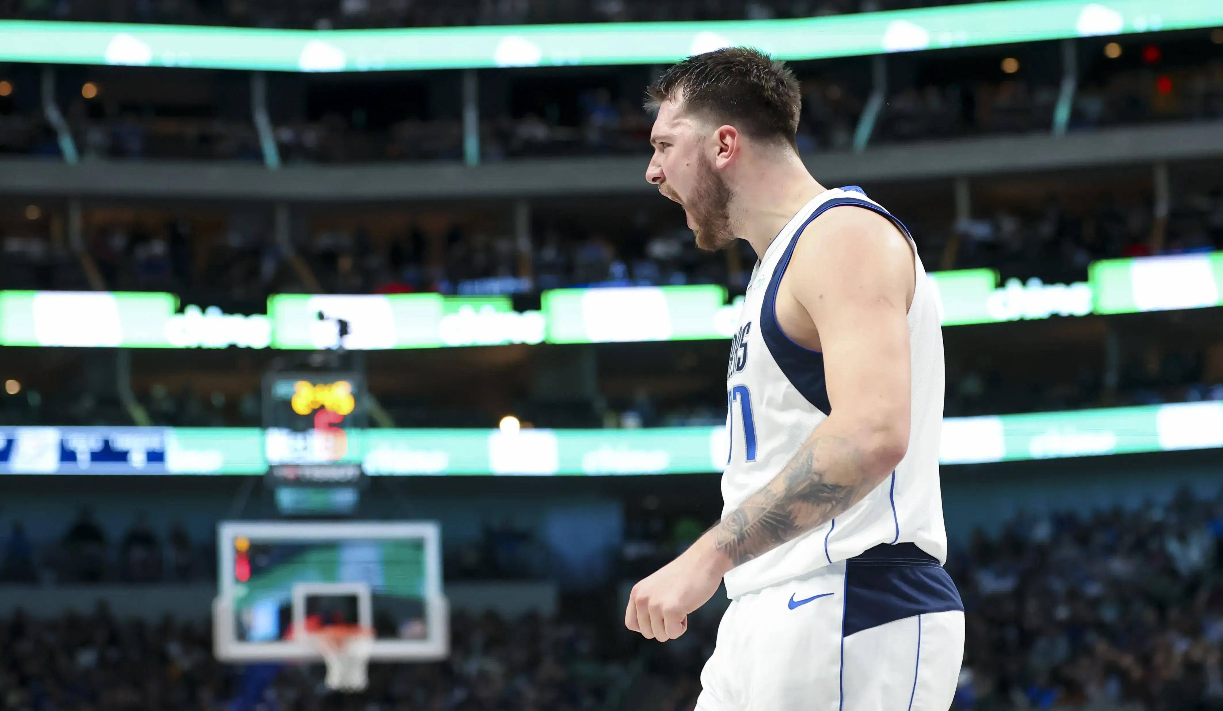 黑白直播网-关于独行侠全力以赴！球队内线强势发挥完成逆转绝杀的信息