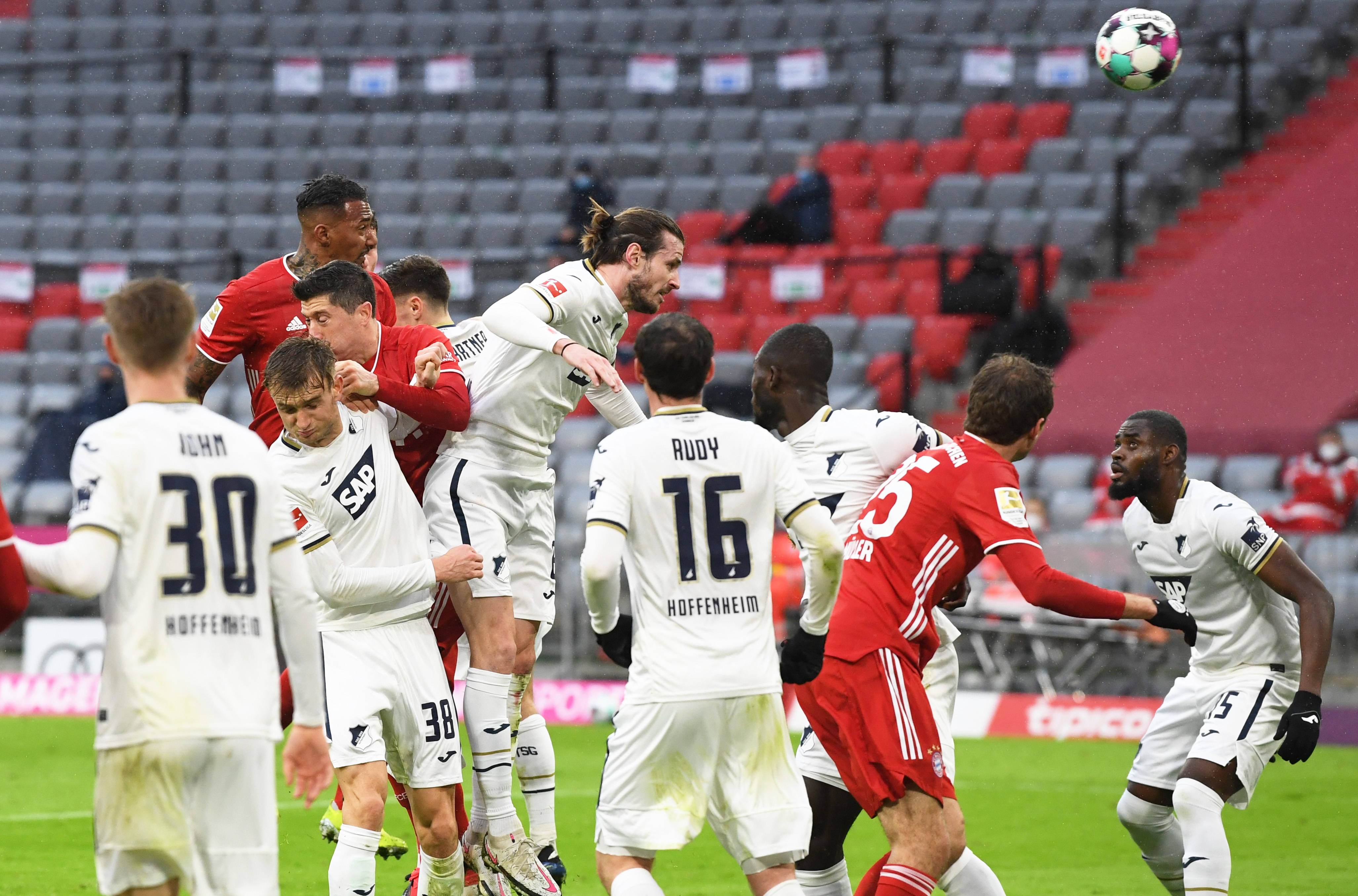 拜仁慕尼黑豪取大胜,德甲豪门实力彰显令人震惊的简单介绍 拜仁慕尼黑豪取大胜,德甲豪门实力彰显令人震惊的简单介绍