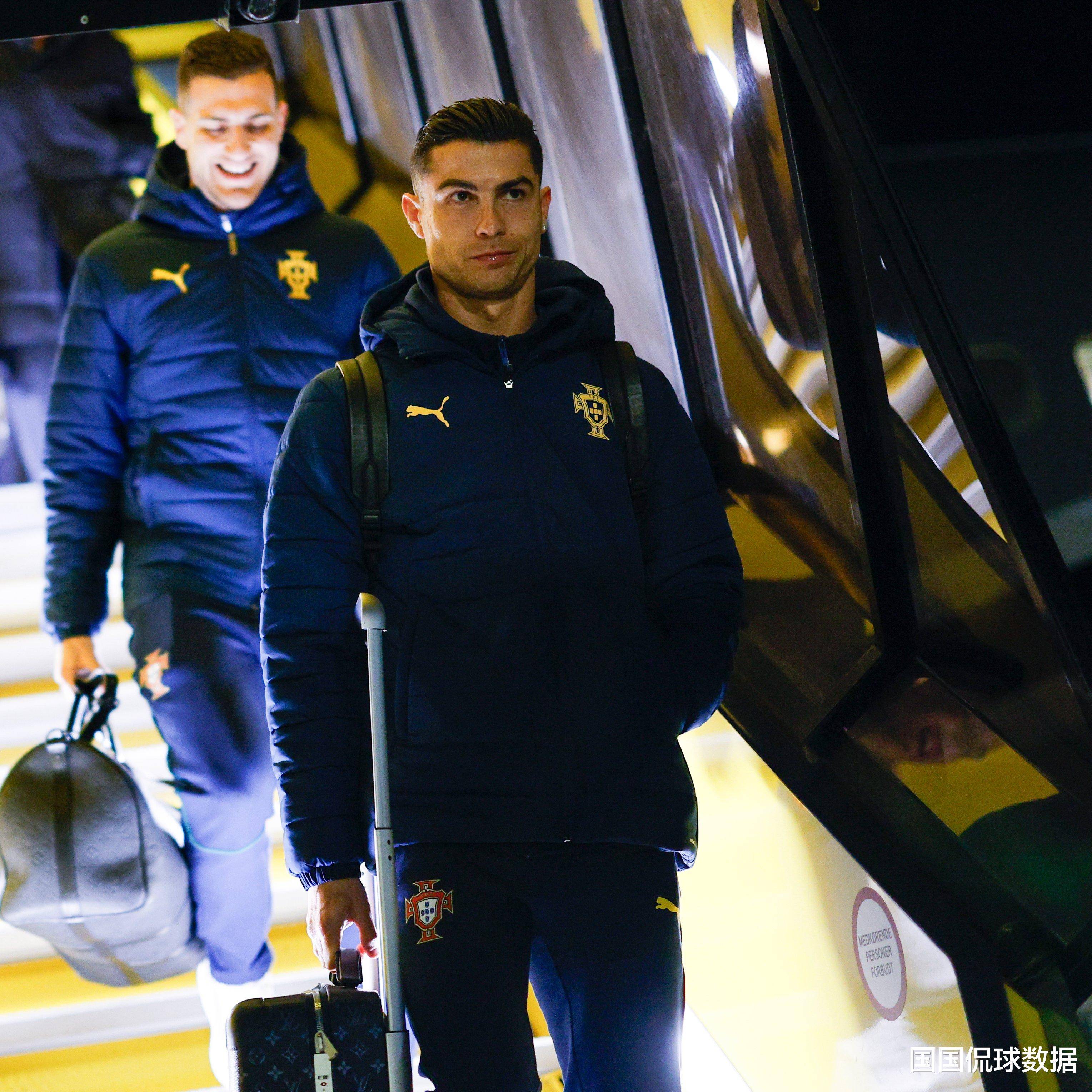 黑白直播nba-关于欧国联新赛季启动，球员身体状况成为关注焦点的信息