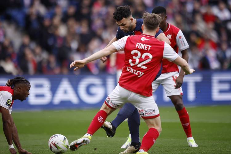 黑白直播nba在线观看-兰斯主场击败对手，积分冲顶的简单介绍