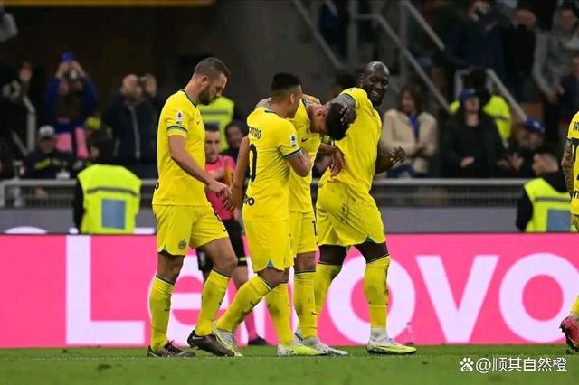 黑白直播在线观看-包含萨索洛客场取胜，积分榜上升的词条