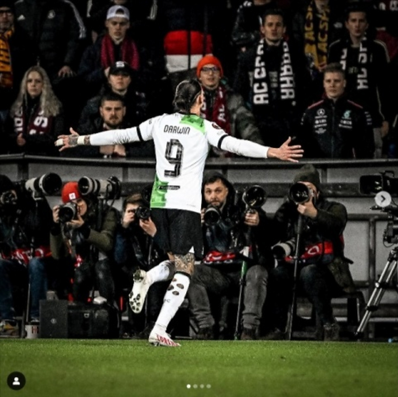 包含利物浦逆袭,英超领头羊高居不下的词条 包含利物浦逆袭,英超领头羊高居不下的词条