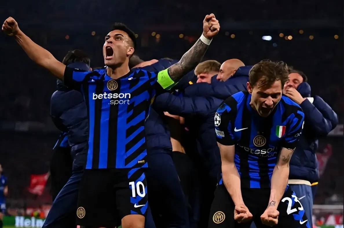 黑白直播-包含意大利超级杯比赛即将展开，各队士气高昂的词条