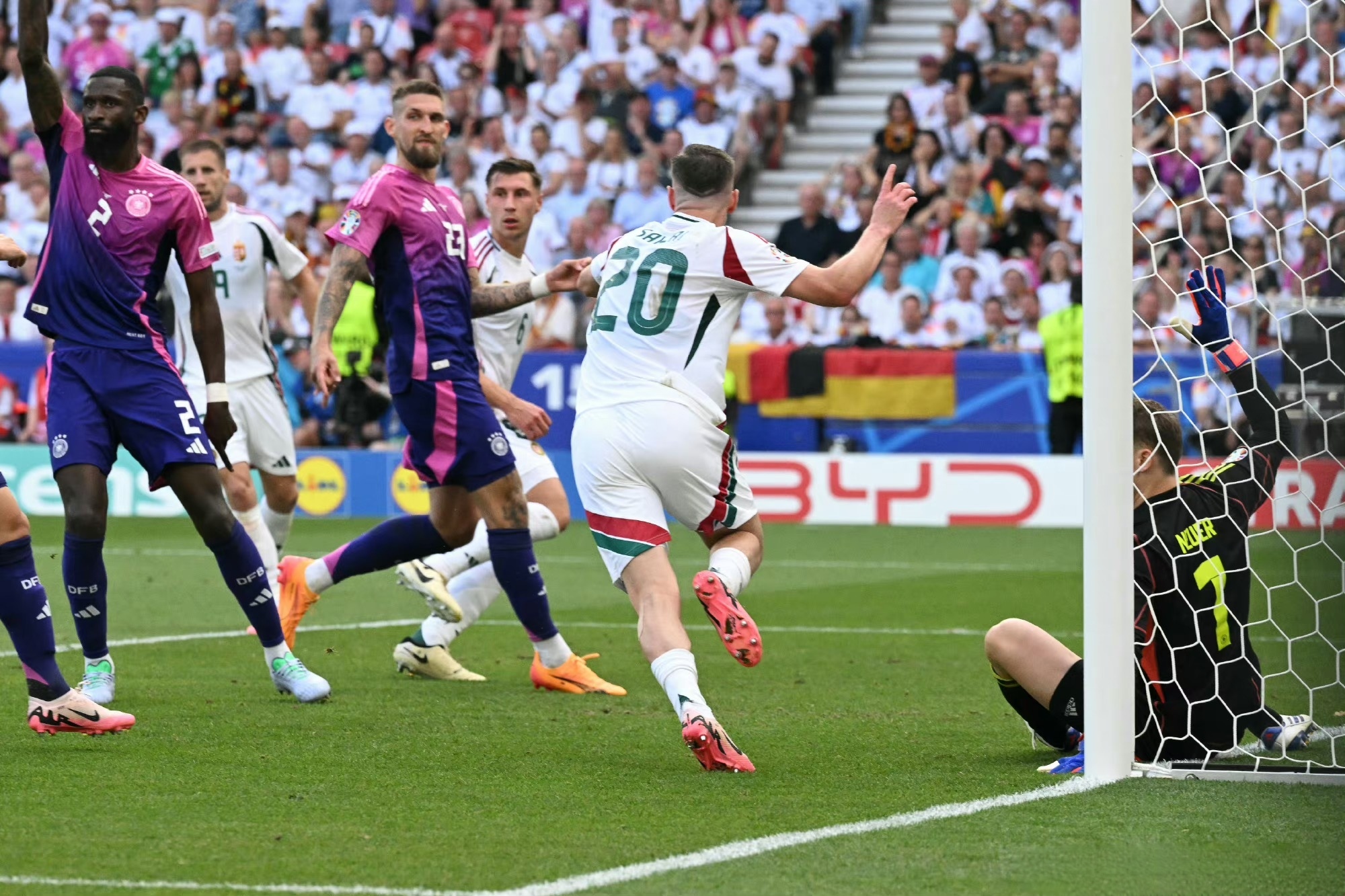 黑白直播nba在线观看-瑞士破门迎击，夺得欧洲杯关键胜利的简单介绍