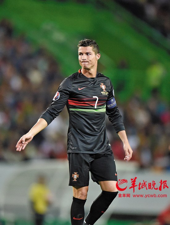 黑白直播nba-日本羽毛球队险胜法国羽毛球队，陶菲克打破历史纪录的简单介绍