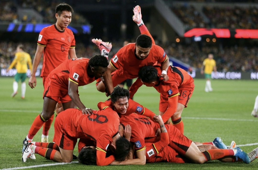 黑白直播在线观看nba-印尼队碾压印度队，李梓嘉统治全场