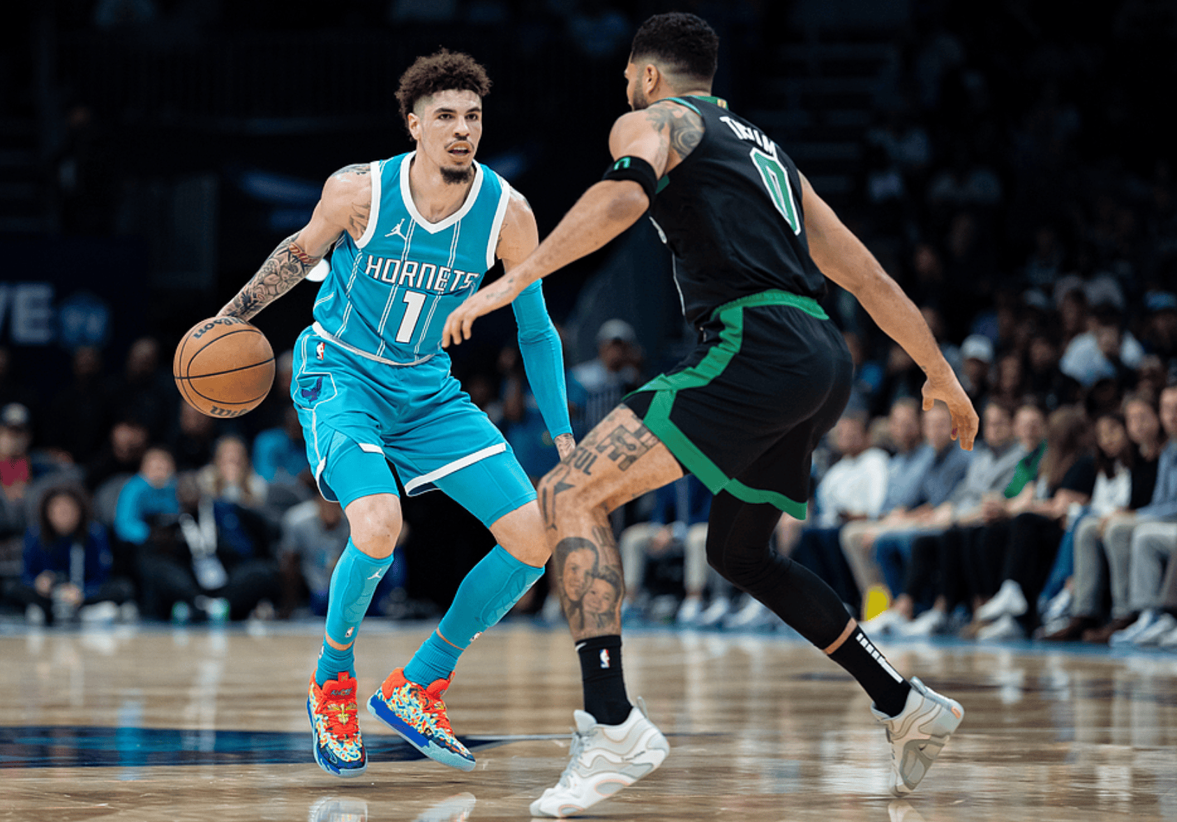 黑白直播在线观看-福建队碾压篮网，塔图姆高光表现