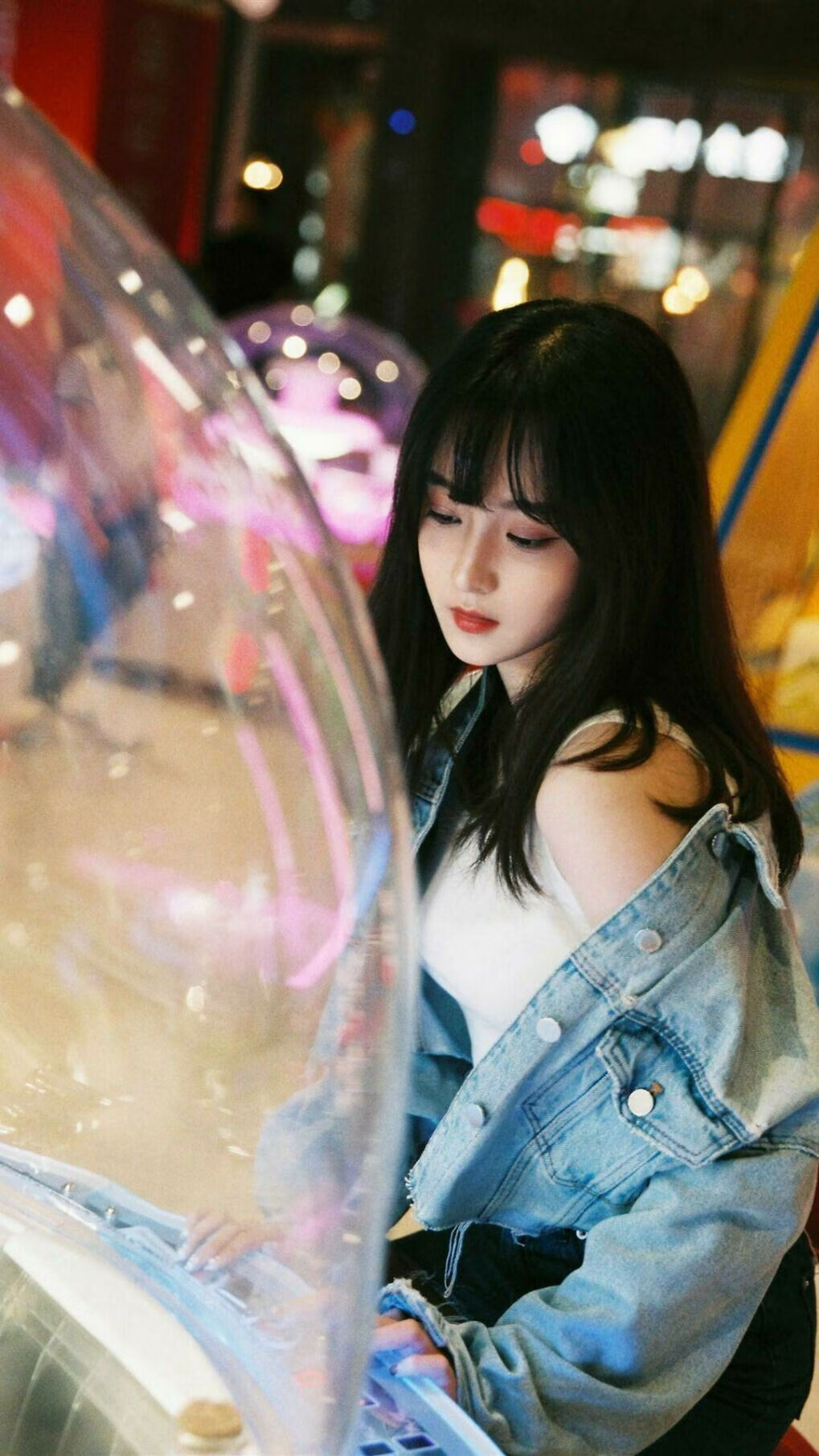 黑白直播网-年度焦点之战，末节上演窒息攻防，猛龙逆转獠牙灰熊诠释冠军底蕴