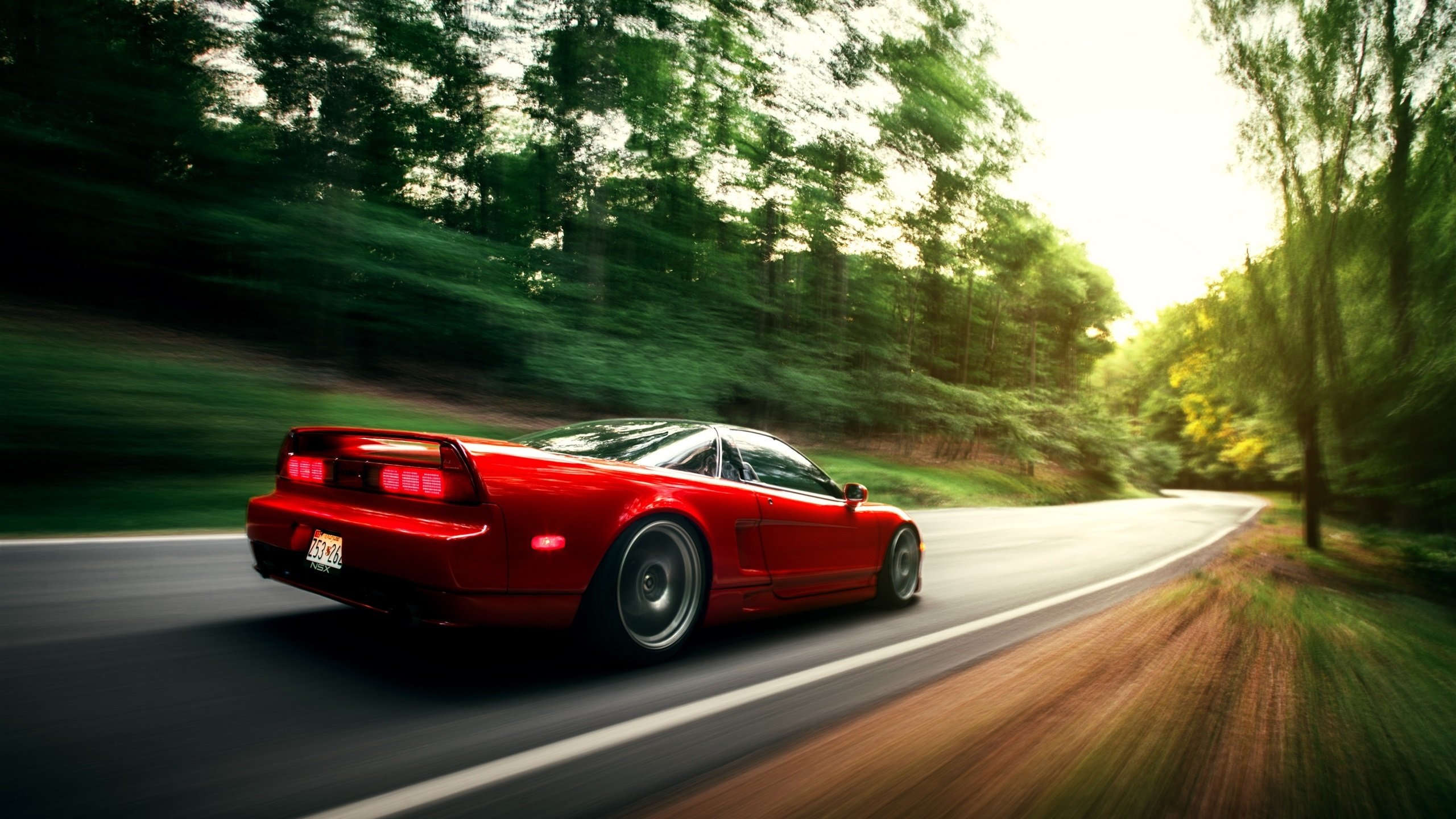 黑白直播nba-雄鹿血拼山西队，哈利伯顿完美发挥引领胜利