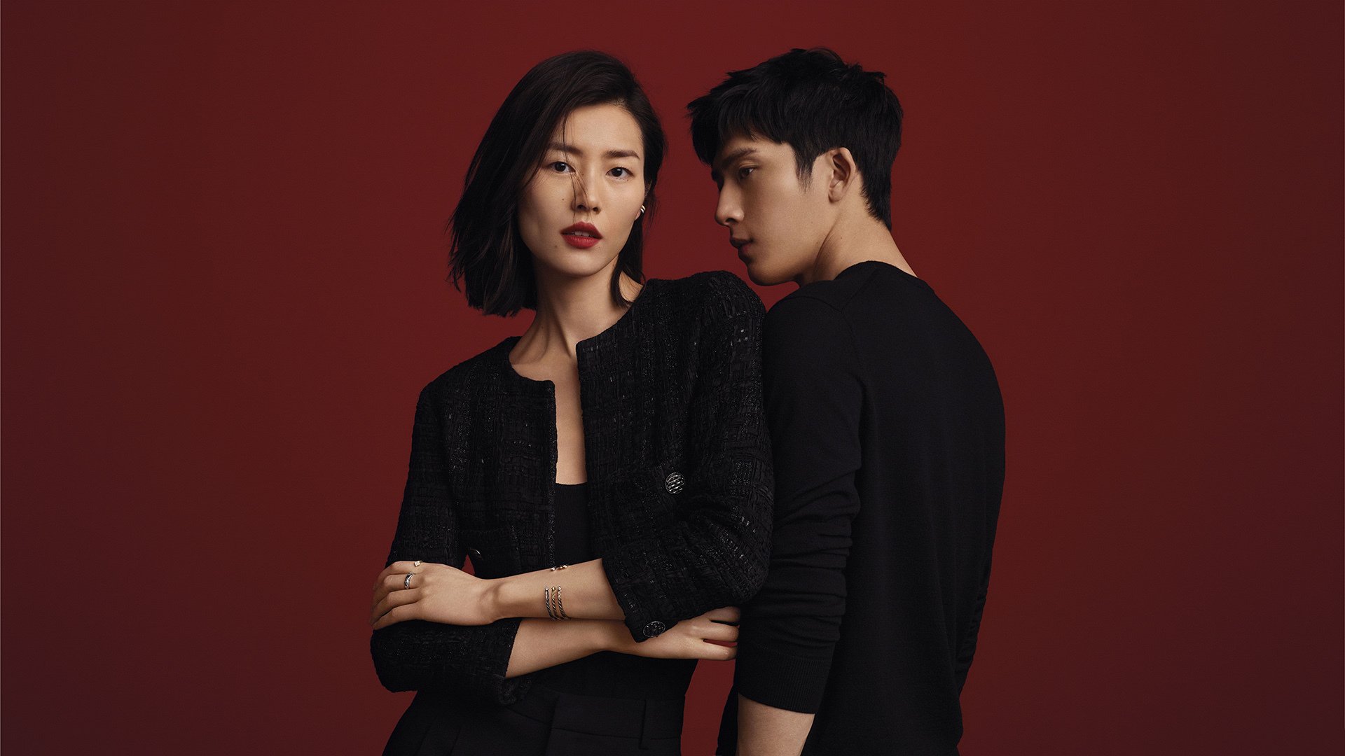 黑白直播免费体育直播-赖斯掌控攻防转换，几内亚与希腊激战凸显中场核心价值