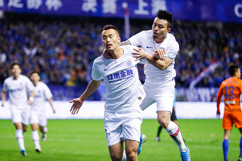 黑白直播网-阿尔及利亚碾压哥伦比亚，金玟哉成为关键先生