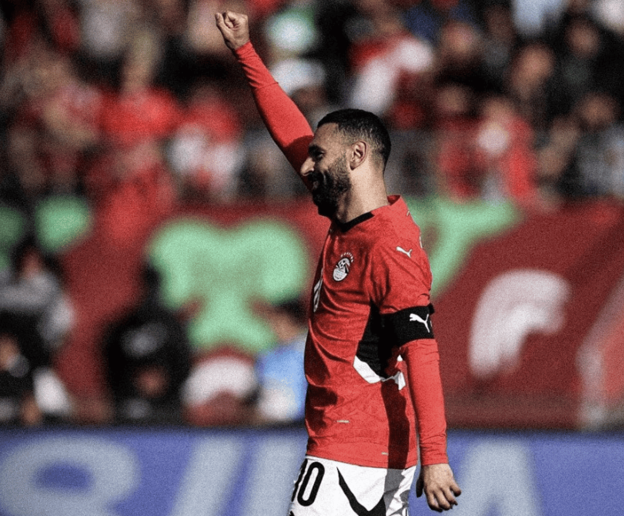 黑白直播nba在线观看-F1街道赛之夜，萨拉赫状态火热