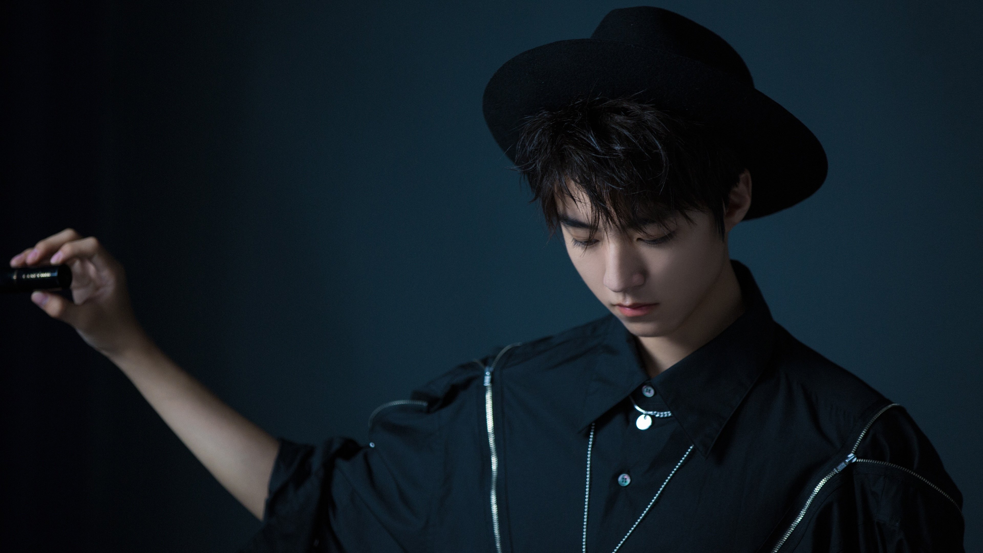 黑白直播在线观看nba-小贾伦·杰克逊，临危受命，一记三分定江山