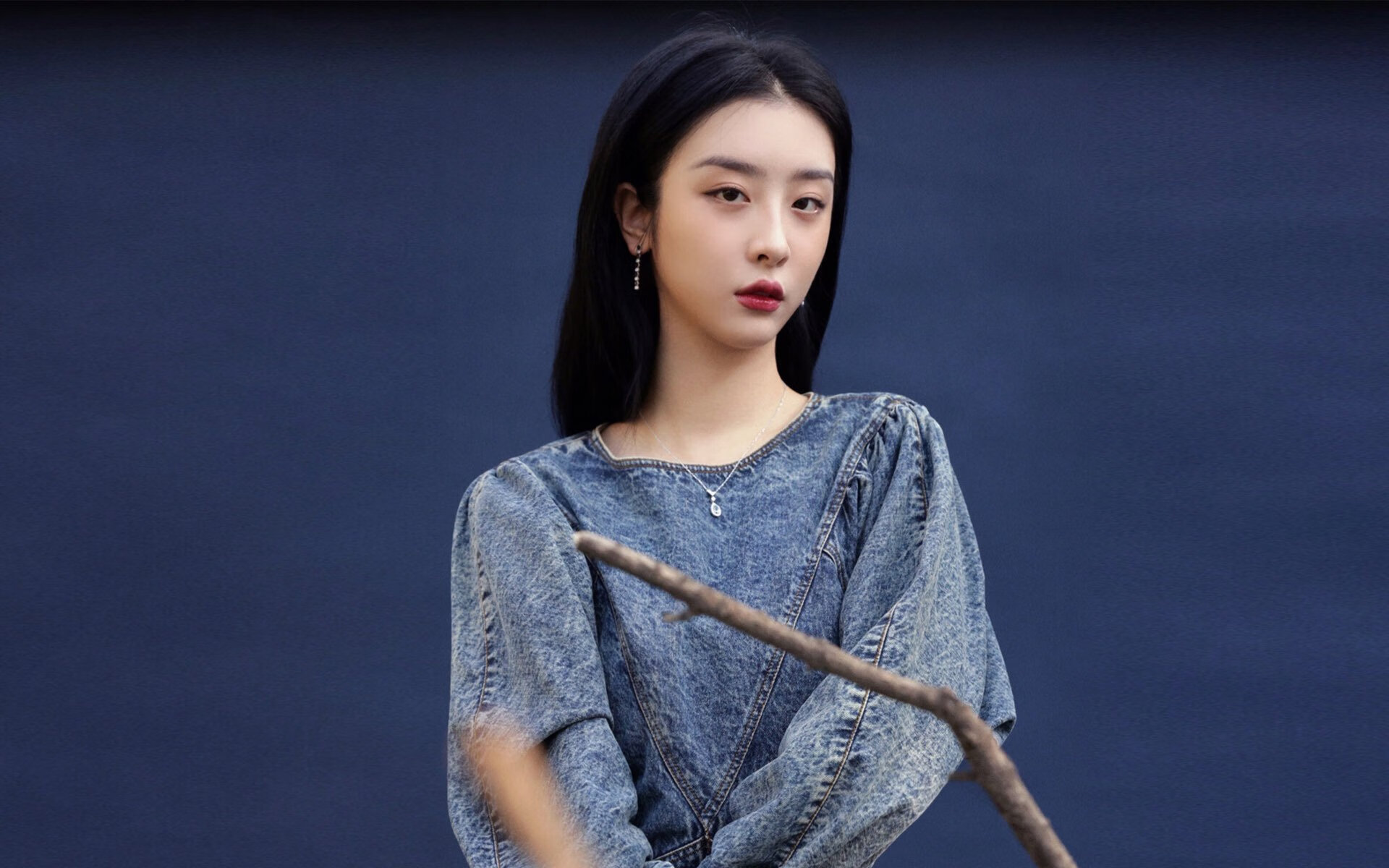 黑白直播nba-当淬火时，他将名字从保罗改回了王哲林