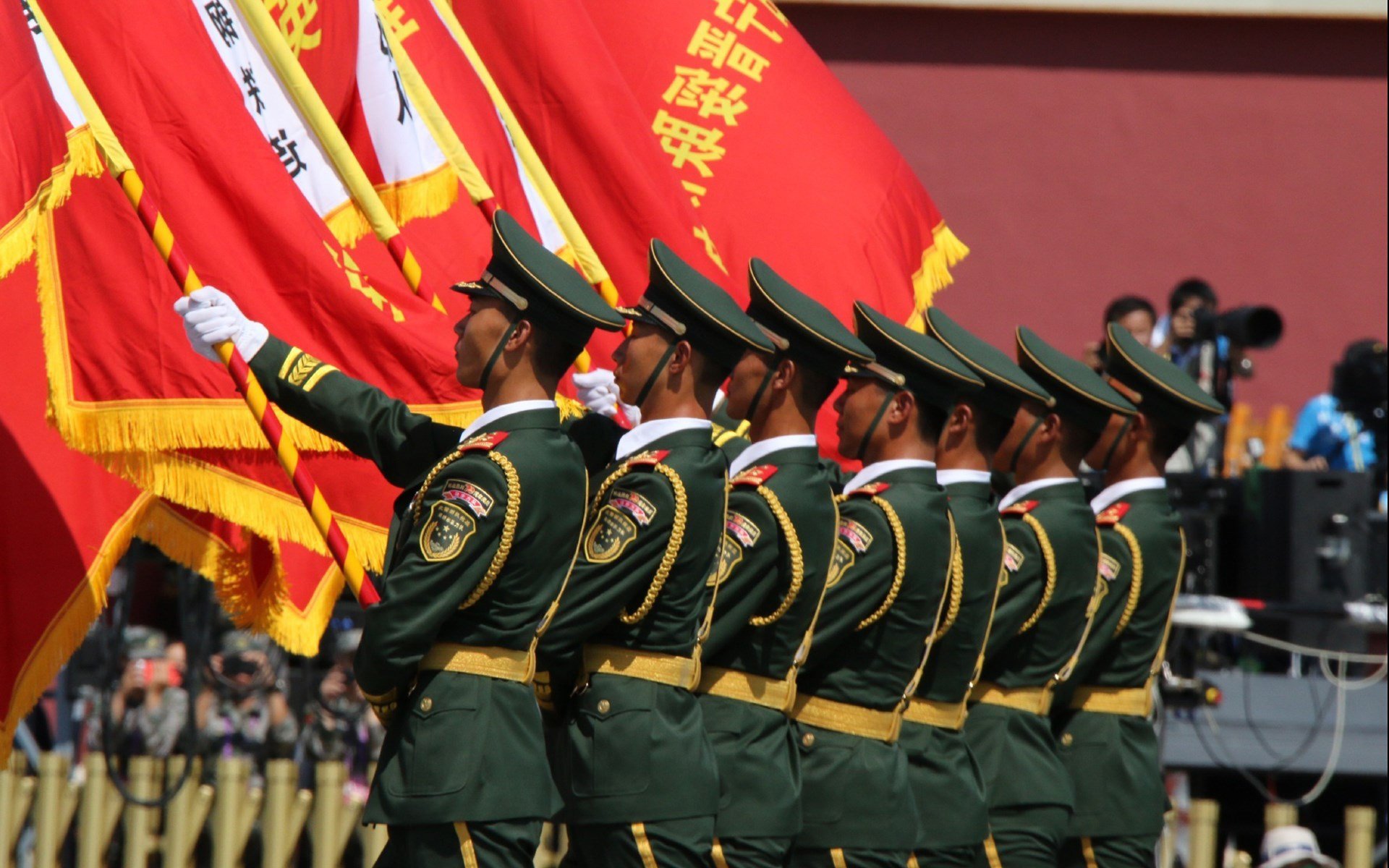 黑白直播-寒冰淬火终成焰，格纳布里和他的流星之夜