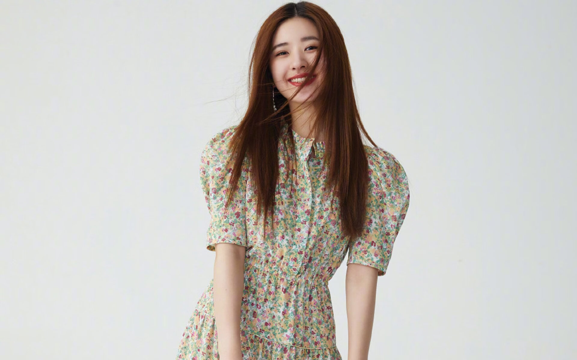 锡安暴力美学撕碎雄鹿防线！公牛禁区沦陷记